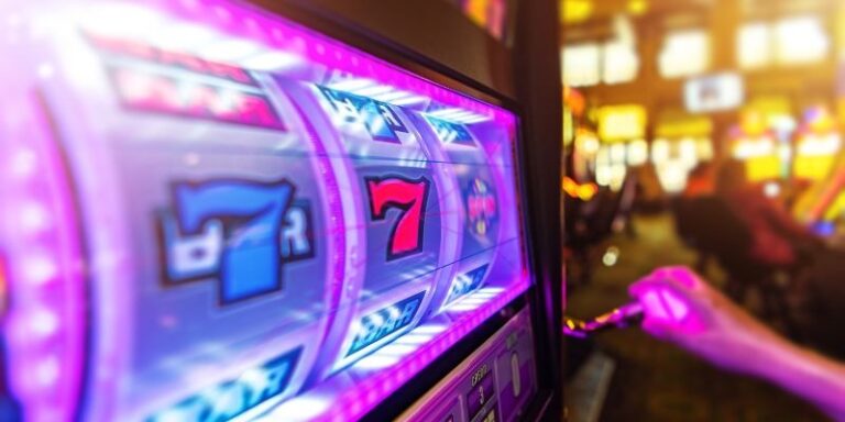 Strategies to help you win big in slot games effectively in practice.